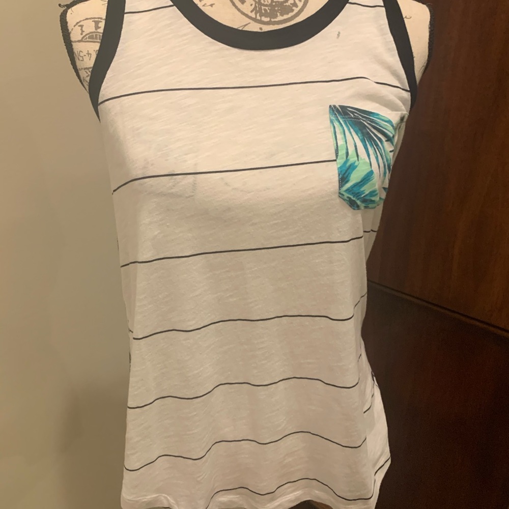 vs pink tank top